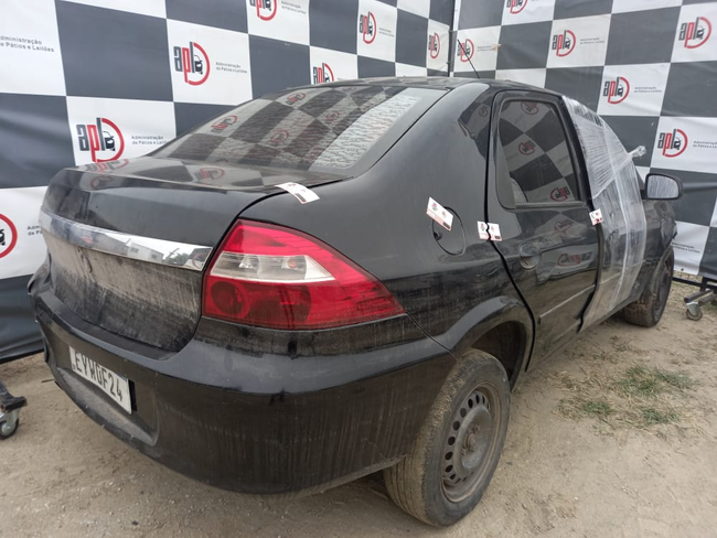 lote 04 (2).jpeg