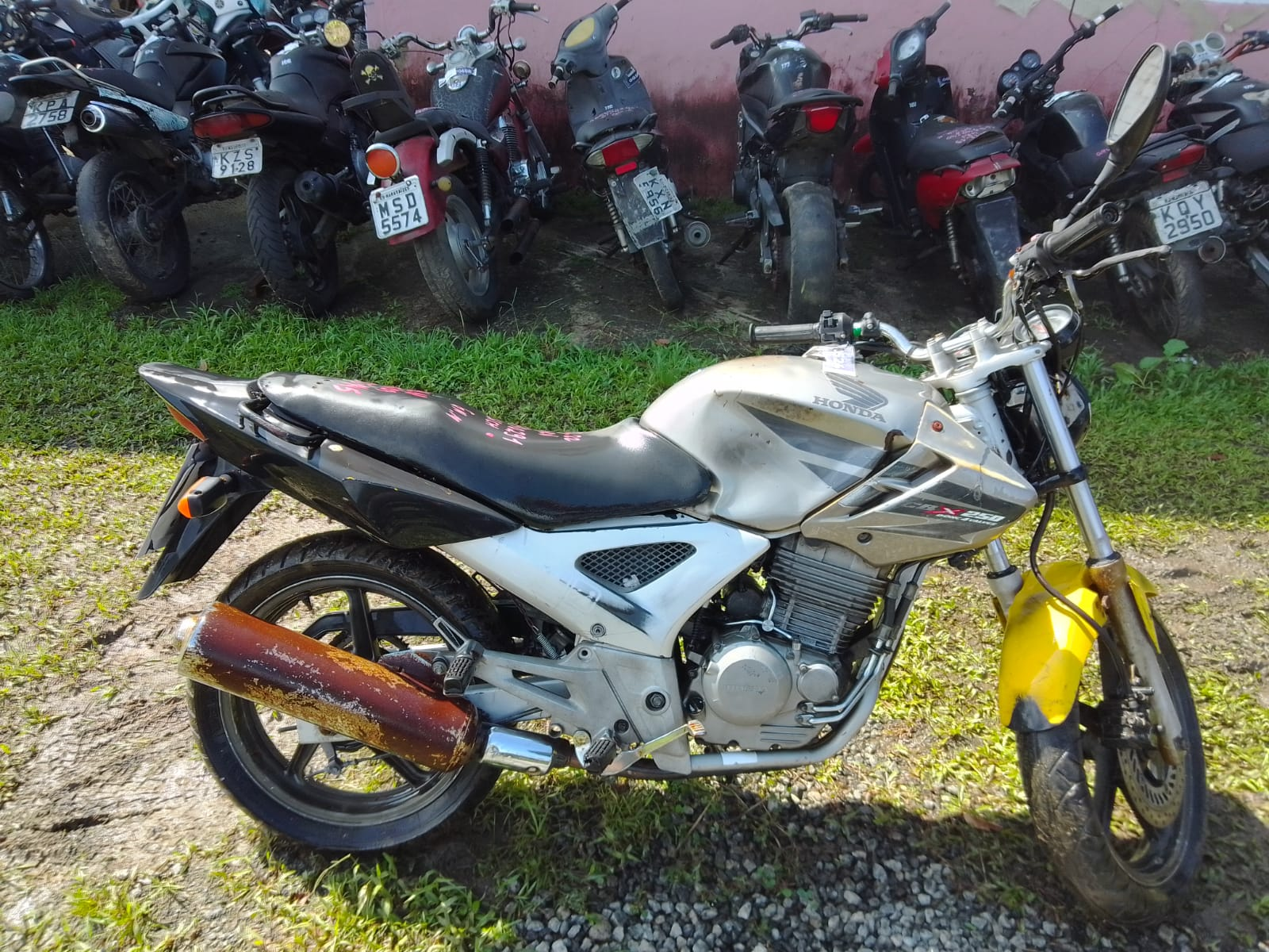 CBX 250 TWISTER 2008