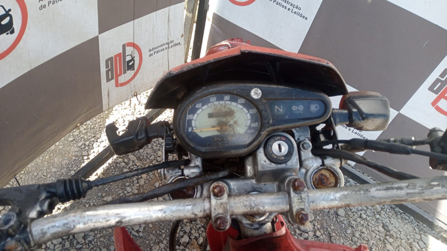 LOTE 018 (03).jpeg