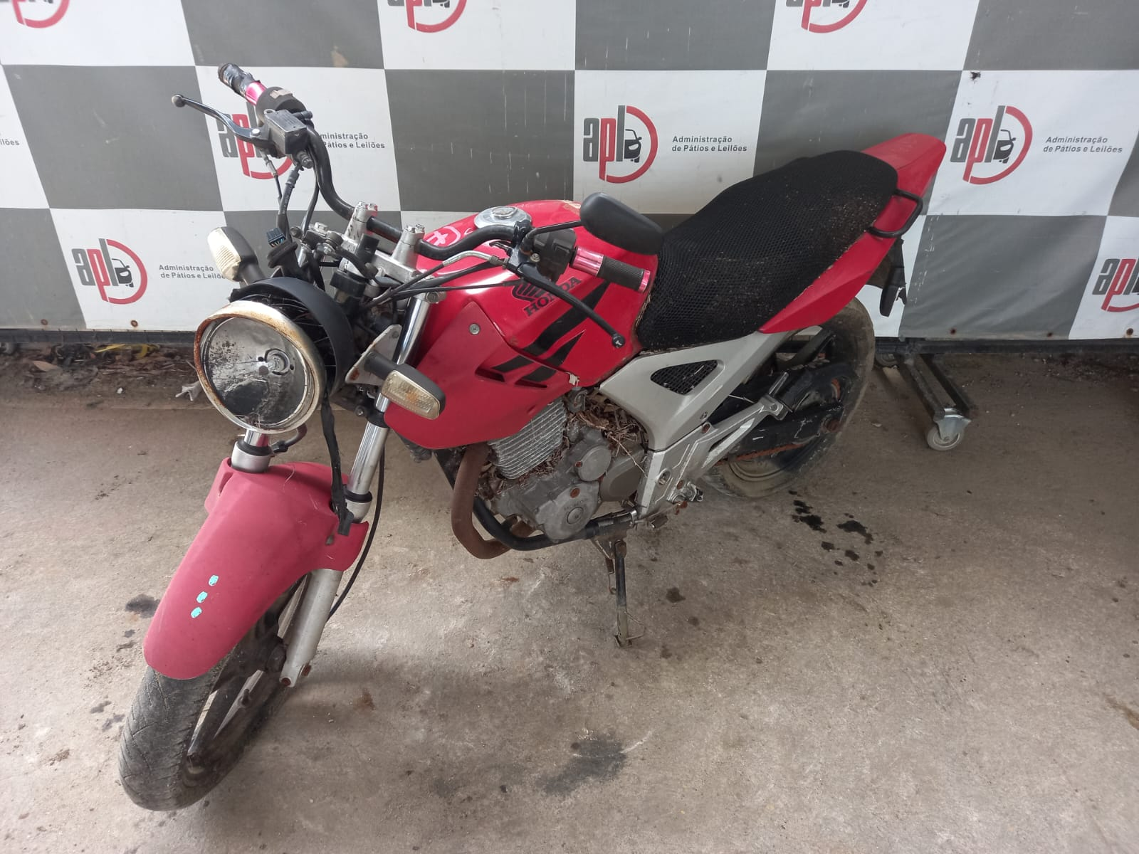 Honda Twister 2008 vermelha 