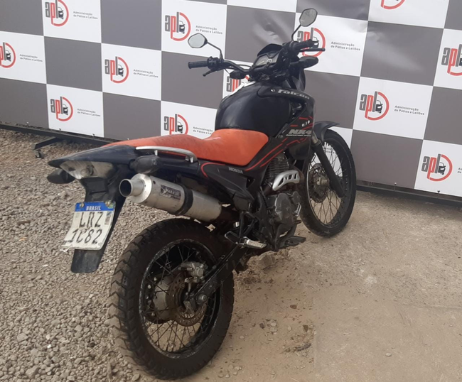 LOTE 094 (02).jpeg